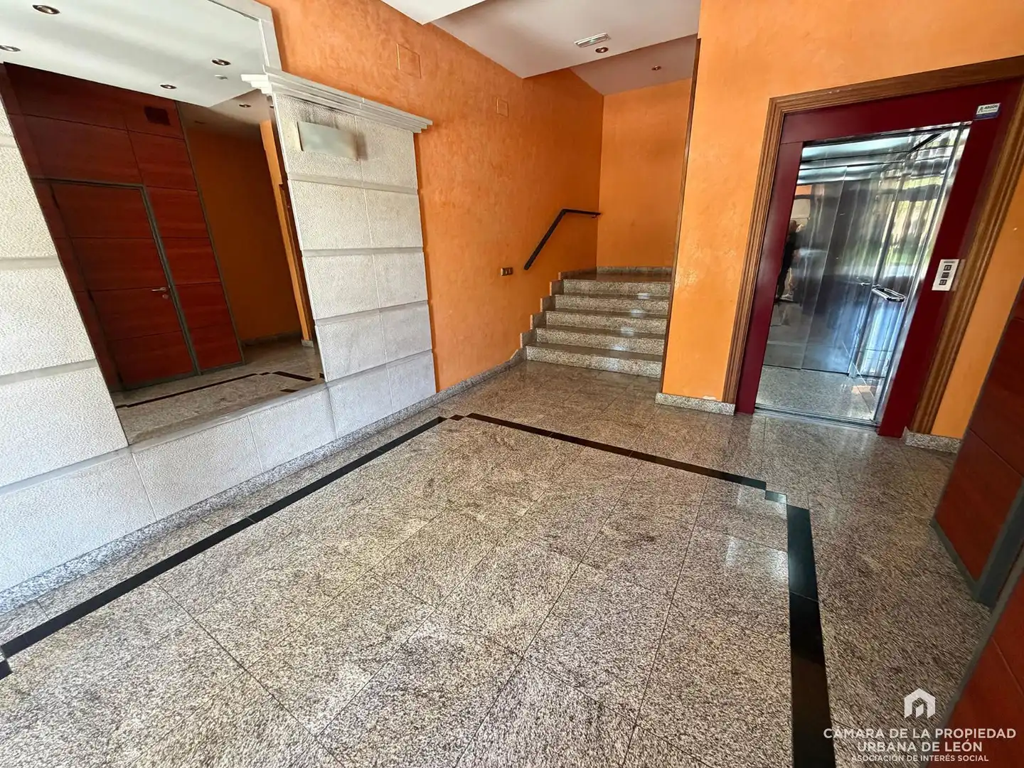 Piso de alquiler en León Capital  con Trastero y Amueblado
