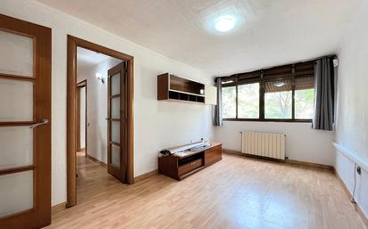 Bedroom of Flat for sale in  Barcelona Capital  with Heating