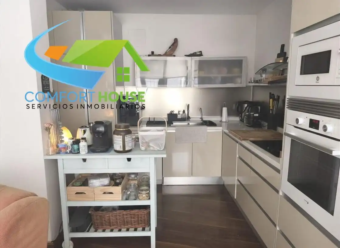 Piso con terraza en venta en Calle MORERIA BAJA