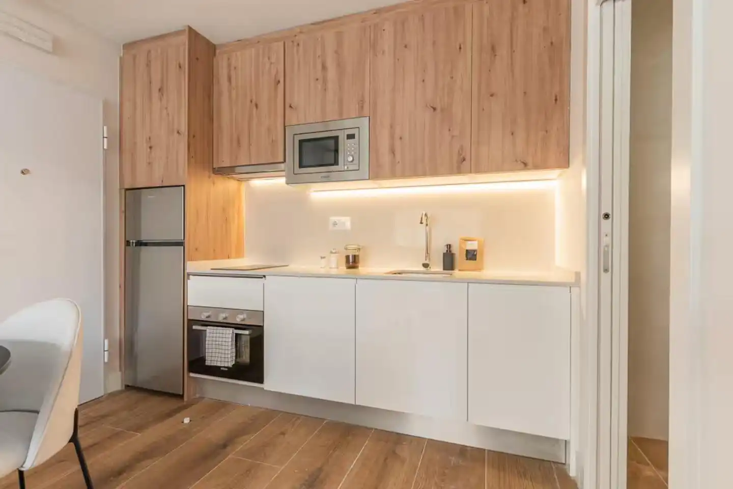 Küche von Wohnung zum Verkauf in Madrid mit Klimaanlage, Heizung und Privatgarten