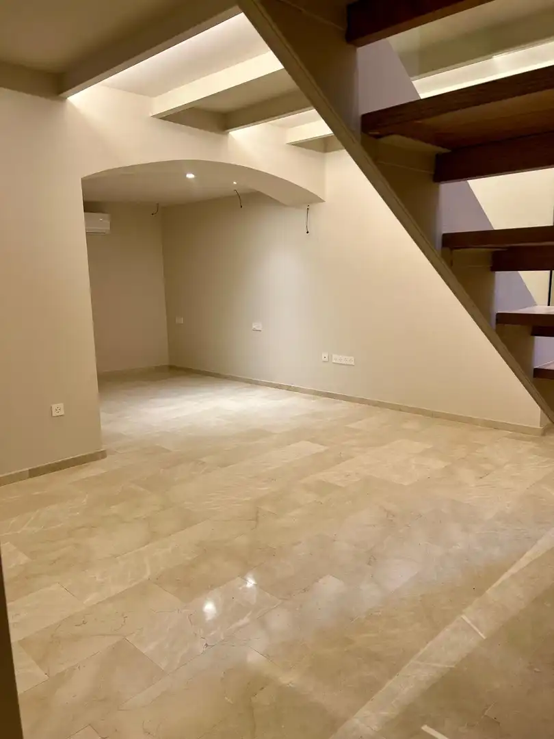 Dúplex de alquiler en Granada con Aire acondicionado y Alarma