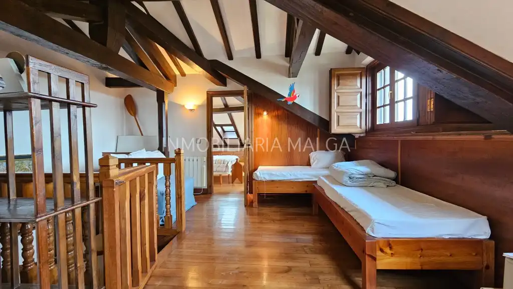 Habitación de Casa o chalet en venta en Colunga con Calefacción, Jardín privado y Parquet