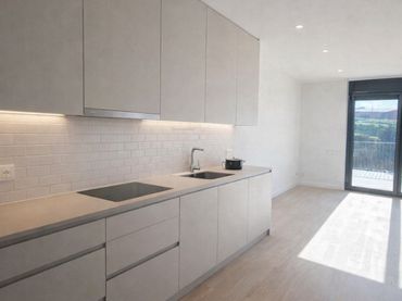 Duplex avec balcon à vendre à L'Esquirol