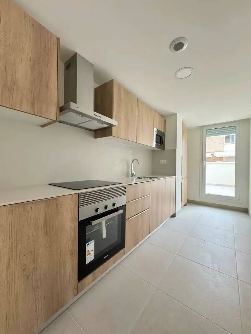 Kitchen of Flat for rent in Valencia  with Air Conditioner, Heating and Storage room