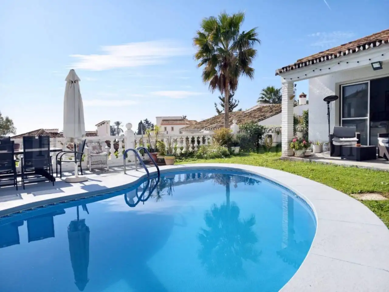 Garden of Houses for sale in Benalmádena  with Air Conditioner, Terrace and Swimming Pool