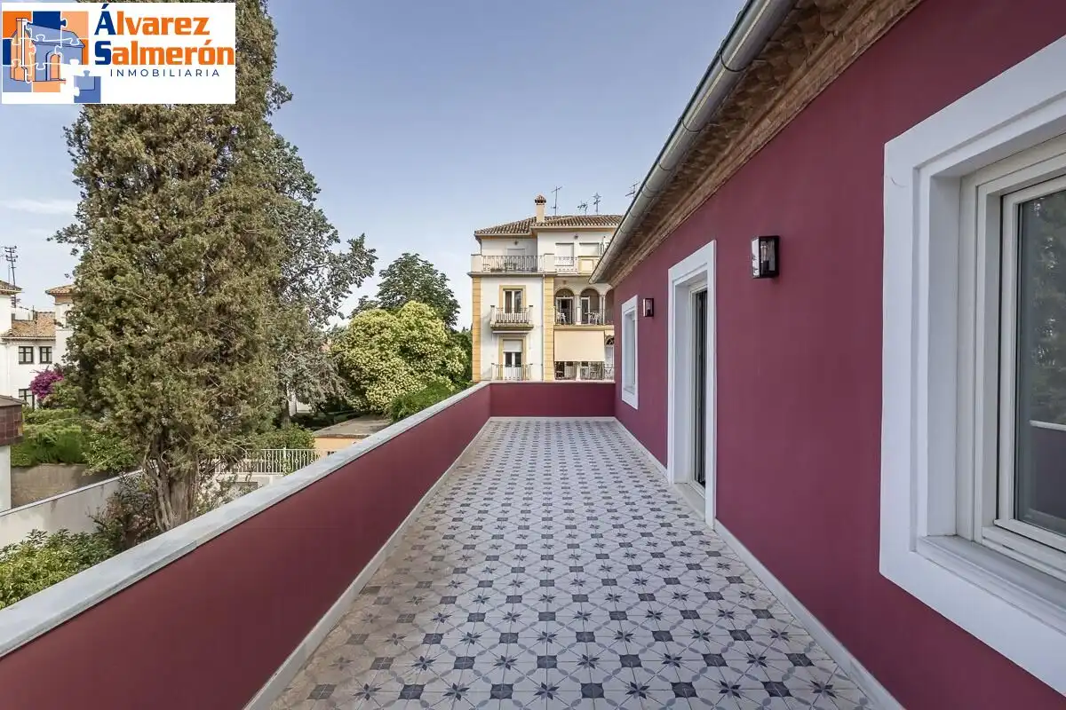 Terrassa de Casa o xalet en venda en Granada amb Aire condicionat, Jardí privat i Terrassa