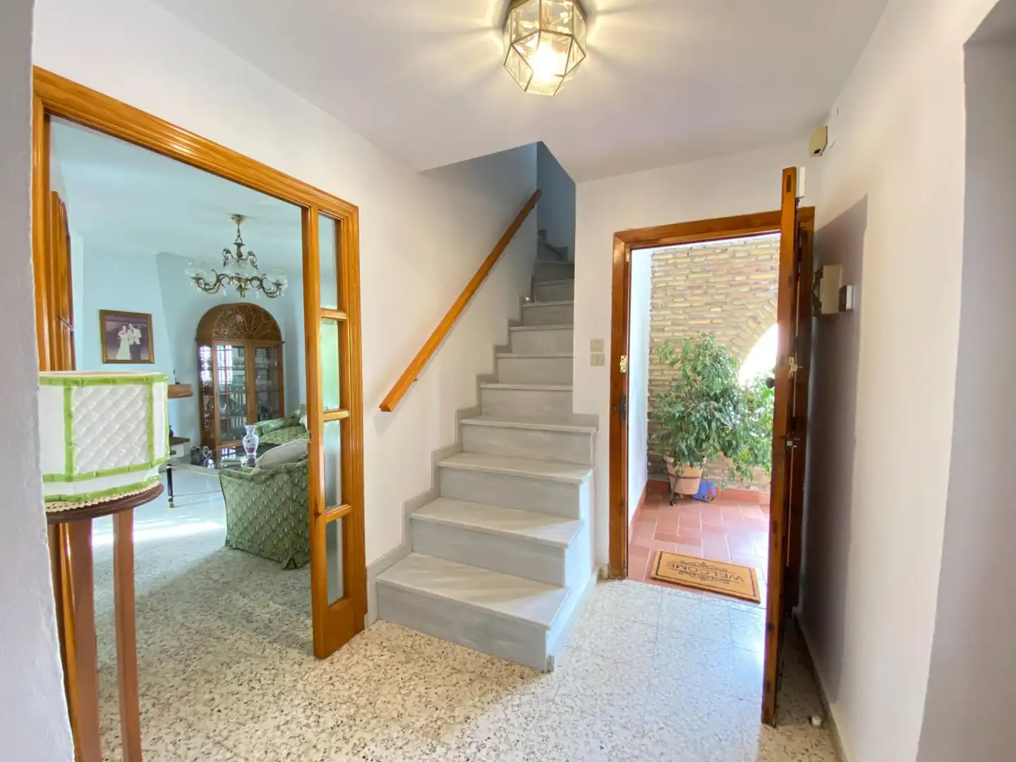 Houses for sale in Dos Hermanas  with Air Conditioner and Private garden