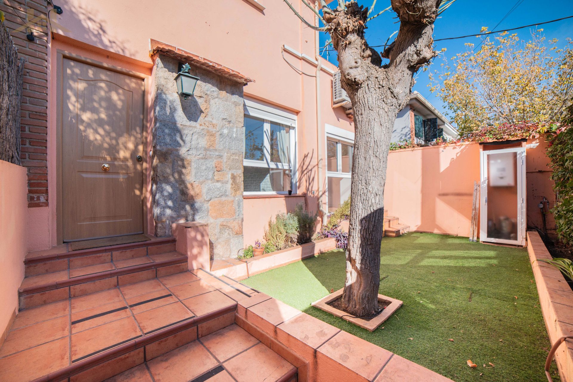 Garden of Single-family semi-detached for sale in Pozuelo de Alarcón  with Air Conditioner, Heating and Private garden
