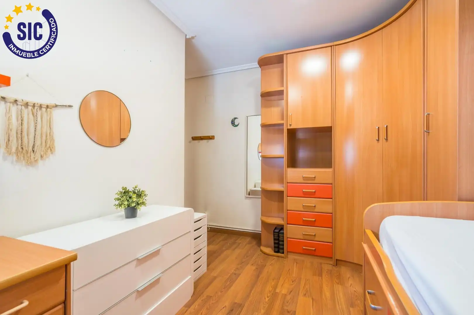 Habitación de Piso en venta en Valencia con Aire acondicionado, Calefacción y Parquet