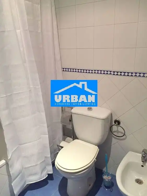 Wohnungen zur Miete in Avenida Alcalde Luis Uruñuela, Urbadiez - Entrepuentes