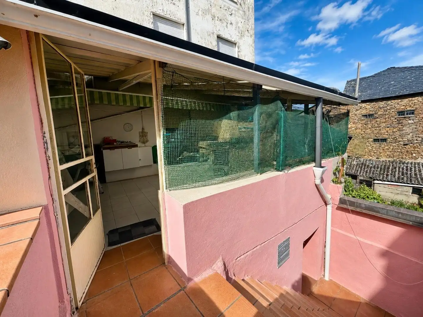 Terrasse von Gebäude zum Verkauf in Toreno