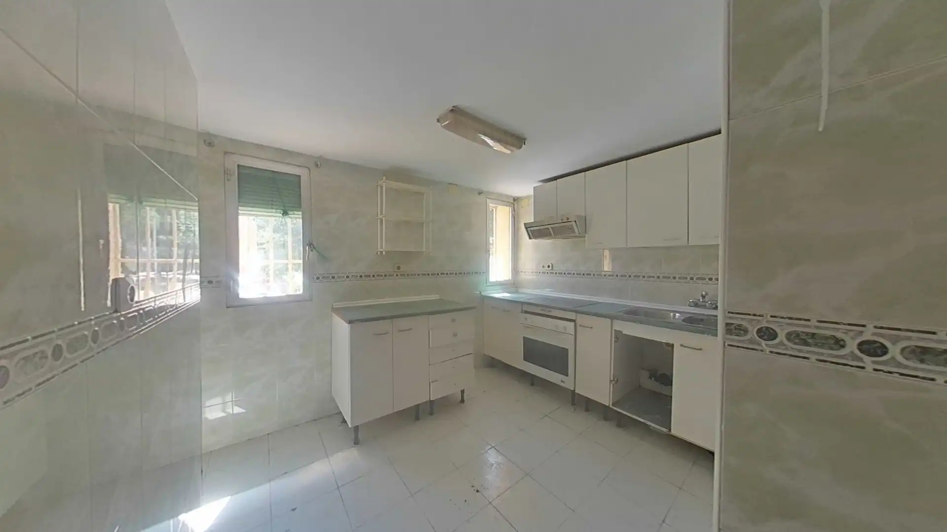 Cocina de Piso en venta en Madrid con Balcón