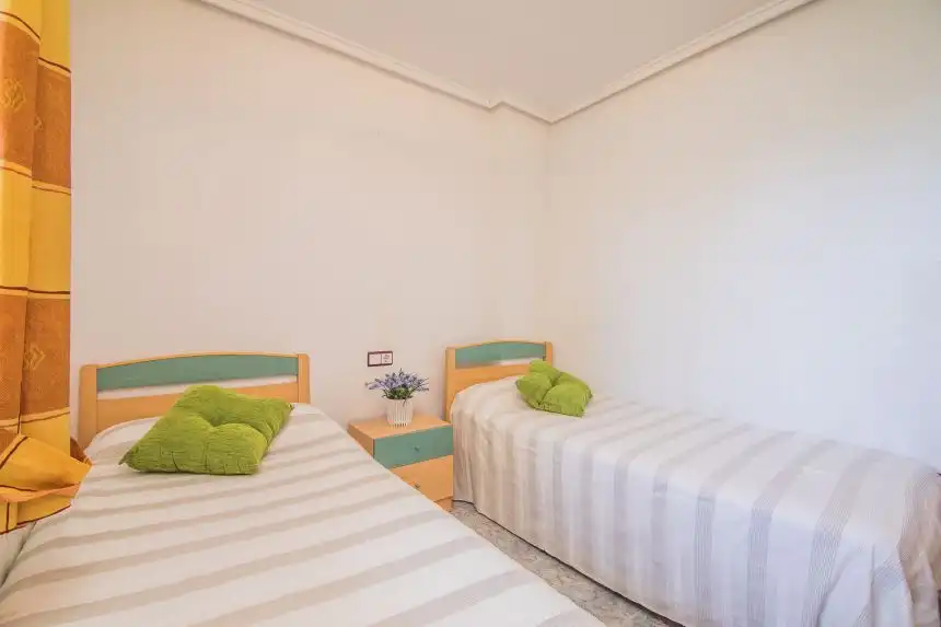 Schlafzimmer von Wohnung zum Verkauf in Elche / Elx mit Klimaanlage, Terrasse und Möbliert