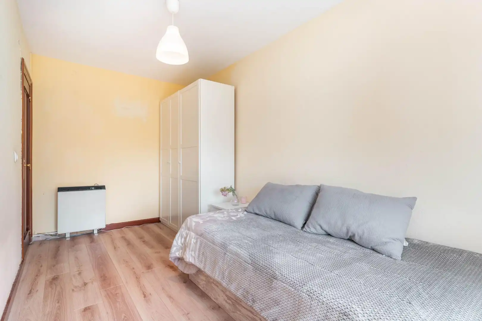 Bedroom of Flat for sale in Cangas del Narcea  with Heating and Furnished