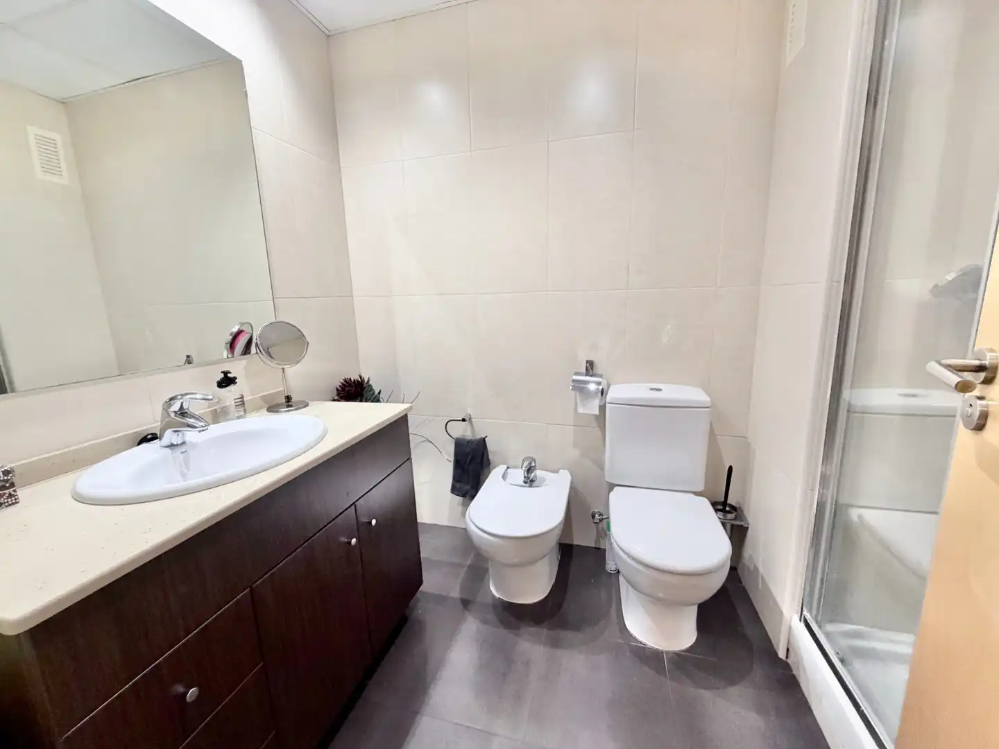 Bathroom of Ground floor for sale in Badalona  with Air Conditioner, Heating and Private garden