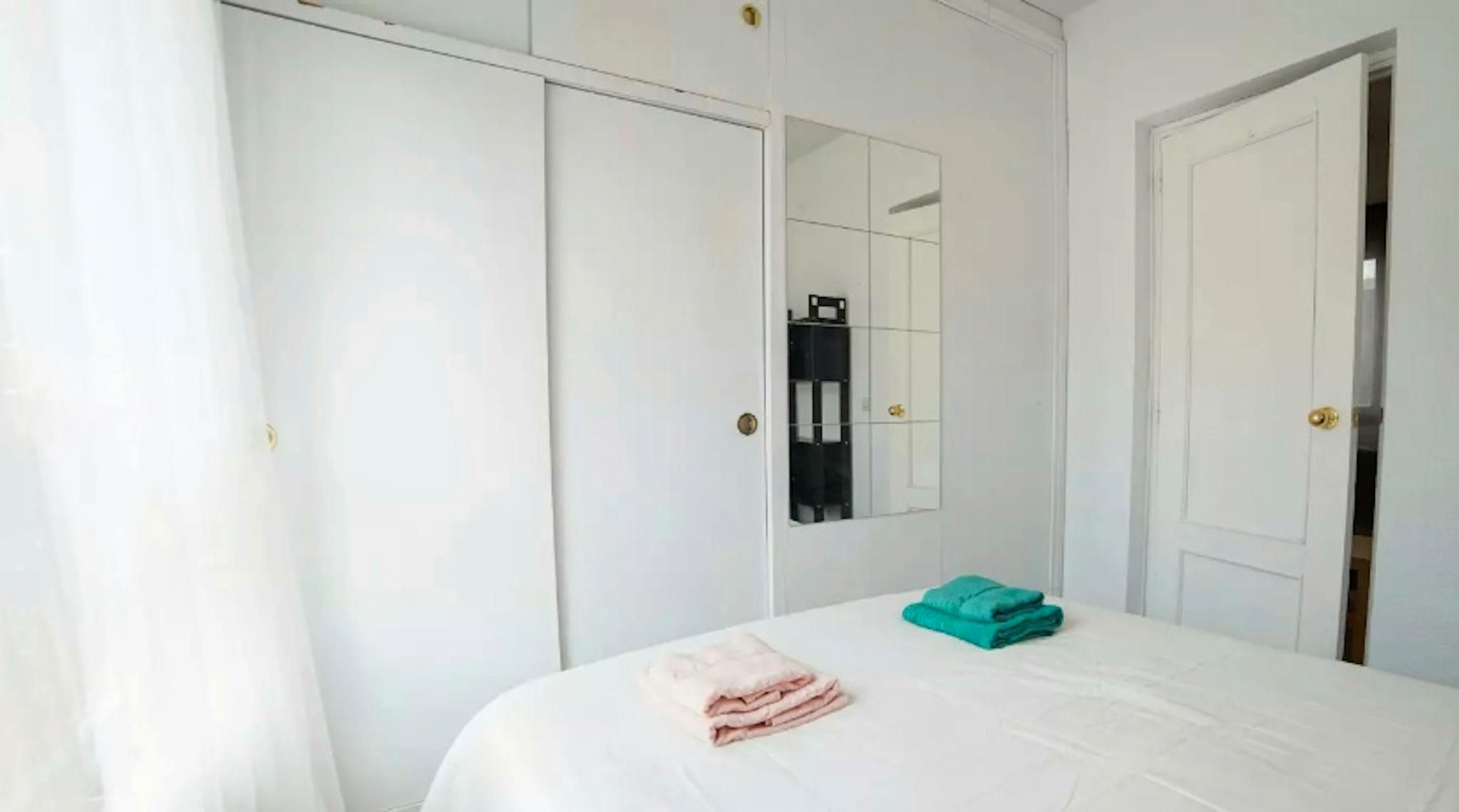 Bedroom of Flat to rent in  Madrid Capital  with Heating, Furnished and Washing machine