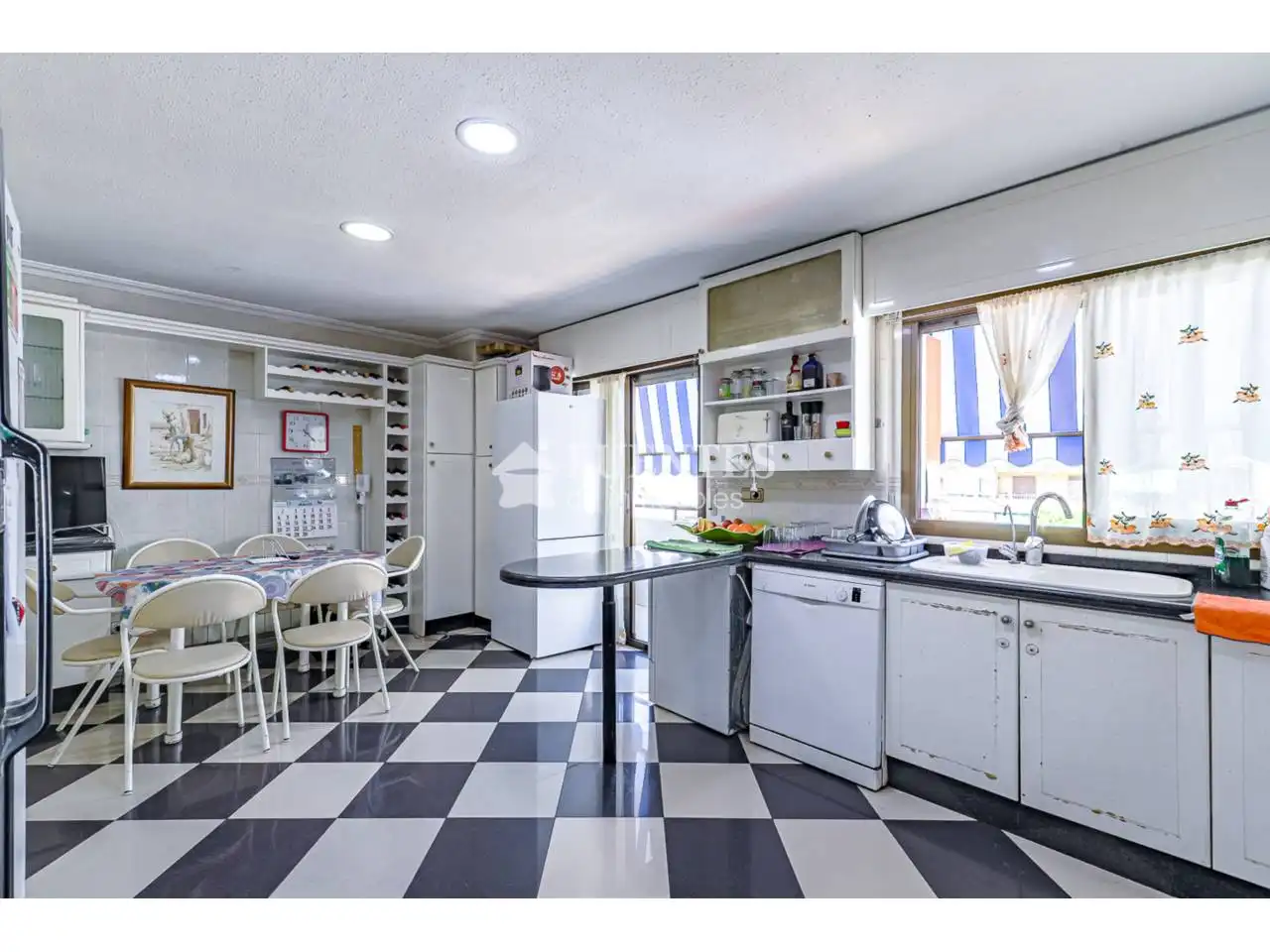 Cuina de Apartament en venda en Alicante / Alacant amb Aire condicionat, Calefacció i Parquet