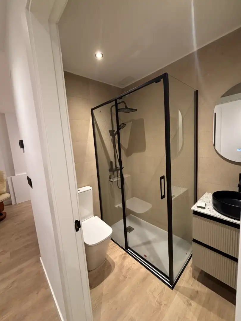 Badezimmer von Wohnung zur Miete in Salamanca mit Heizung, Möbliert und Ofen