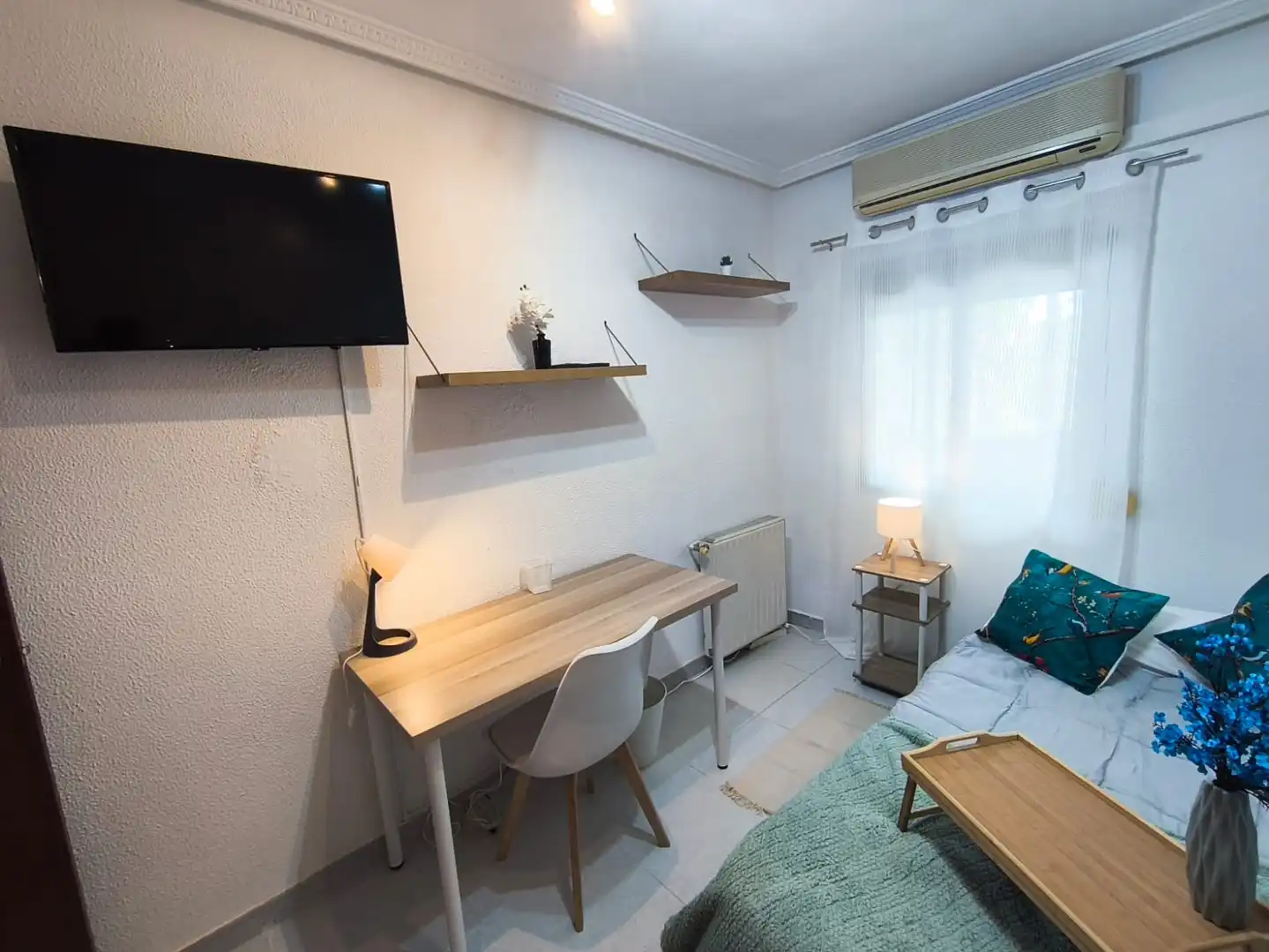 Habitación de Piso para compartir en Alcalá de Henares con Aire acondicionado, Calefacción y Amueblado