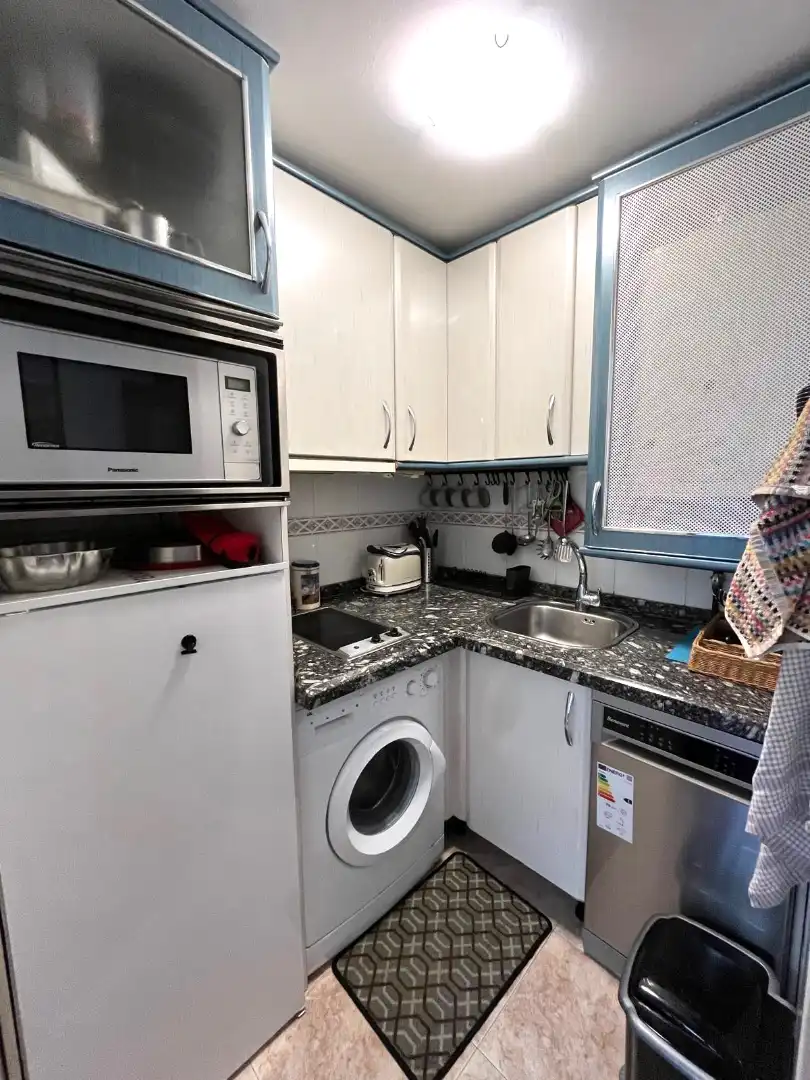 Cocina de Piso en venta en Castro-Urdiales con Calefacción, Terraza y Horno
