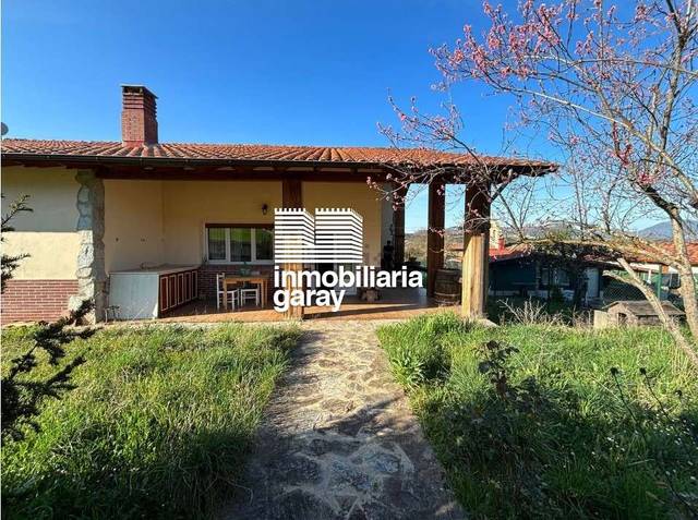 Casa-chalet en Venta en Partido de la Sierra en Tobalina