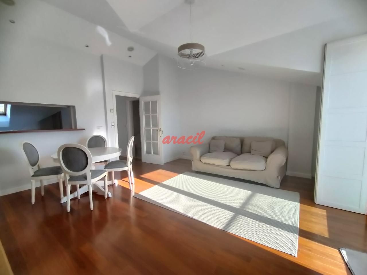 Sala d'estar de Apartament en venda en Ourense Capital  amb Calefacció, Terrassa i Moblat