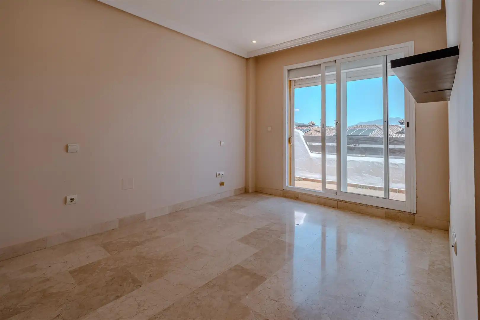 Dormitori de Casa o xalet en venda en Estepona
