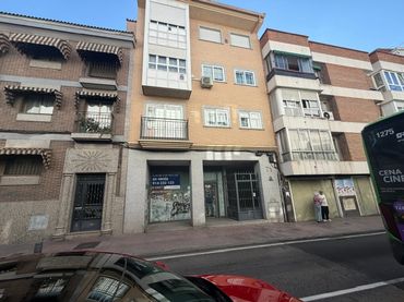Gewerbefläche zum Verkauf in Avenida de Fuenlabrada