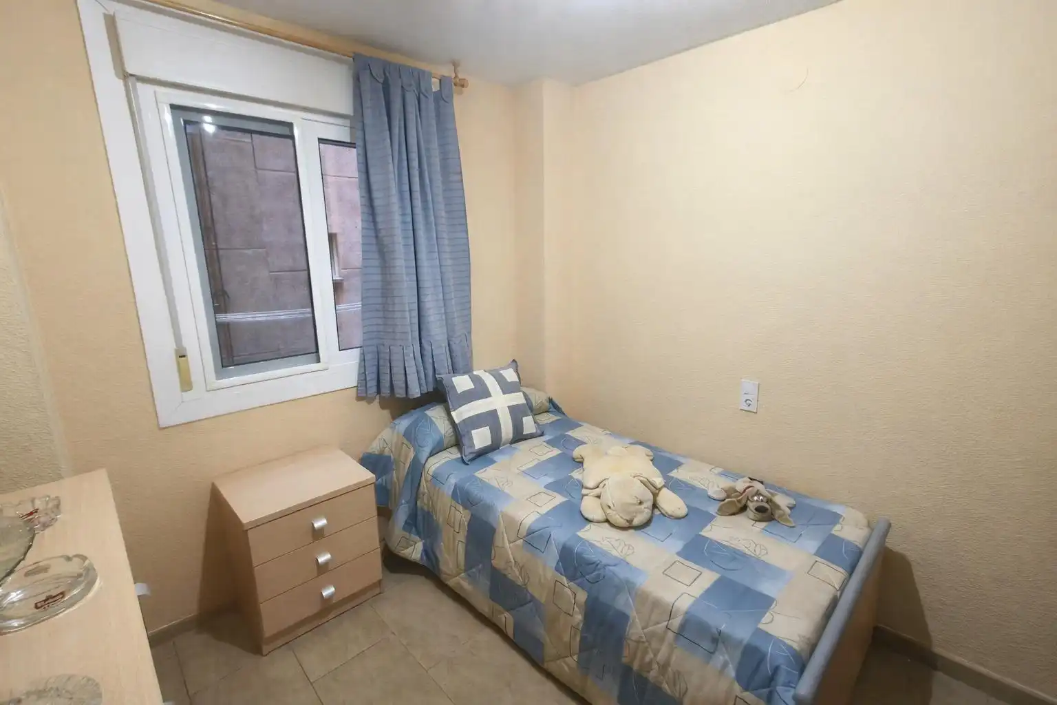 Habitación de Piso en venta en Castellón de la Plana / Castelló de la Plana con Aire acondicionado, Calefacción y Trastero