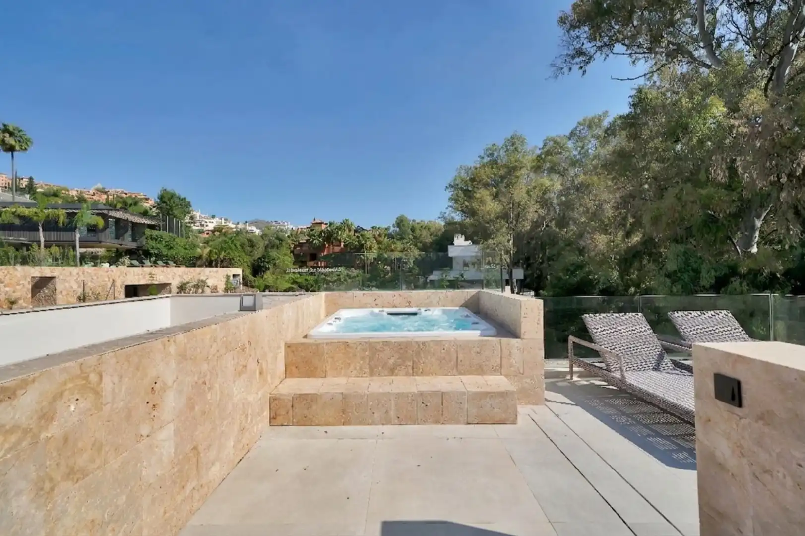 Piscina de Casa o chalet en venta en Marbella con Aire acondicionado, Calefacción y Jardín privado