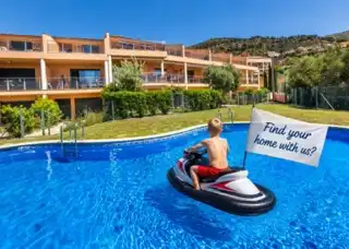 Pis amb piscina en venda a Carrer Holanda, imagen 2
