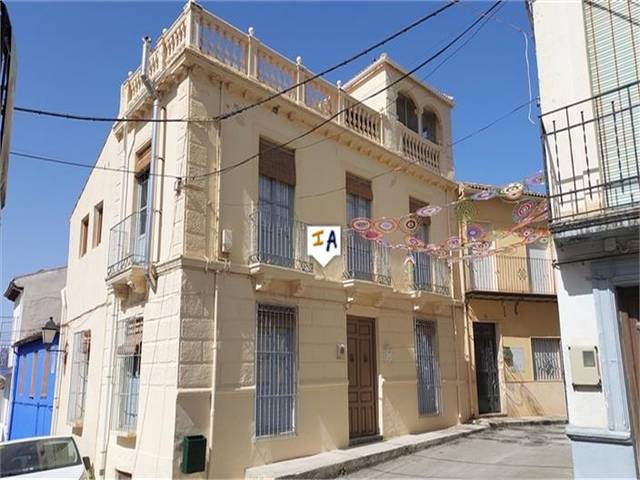 Casa adosada en Venta en Frailes