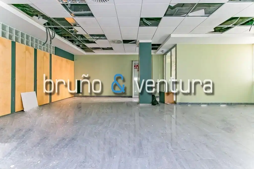 Local comercial en venda a Centre Vila, imagen 13