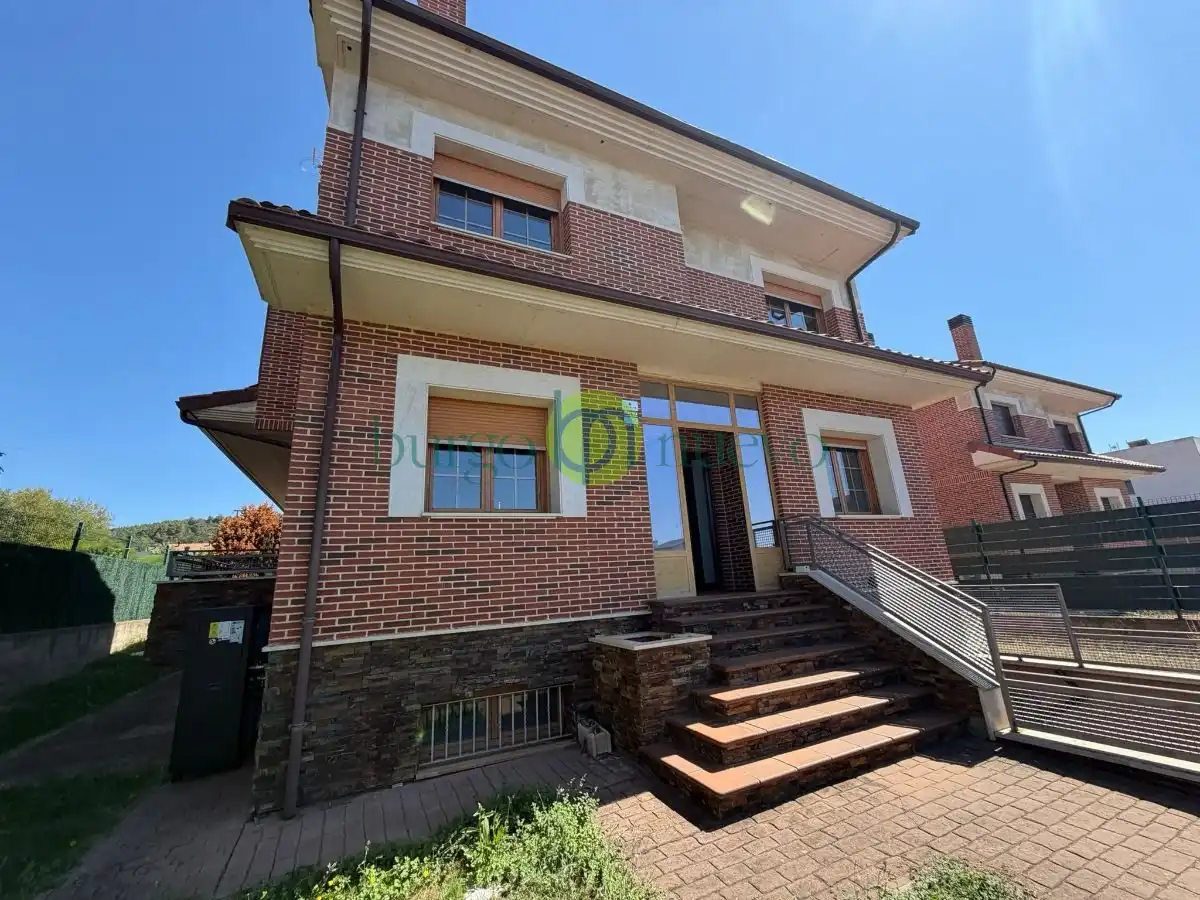 Villa mit Terrasse zur Miete in Calle Monte San Isidro