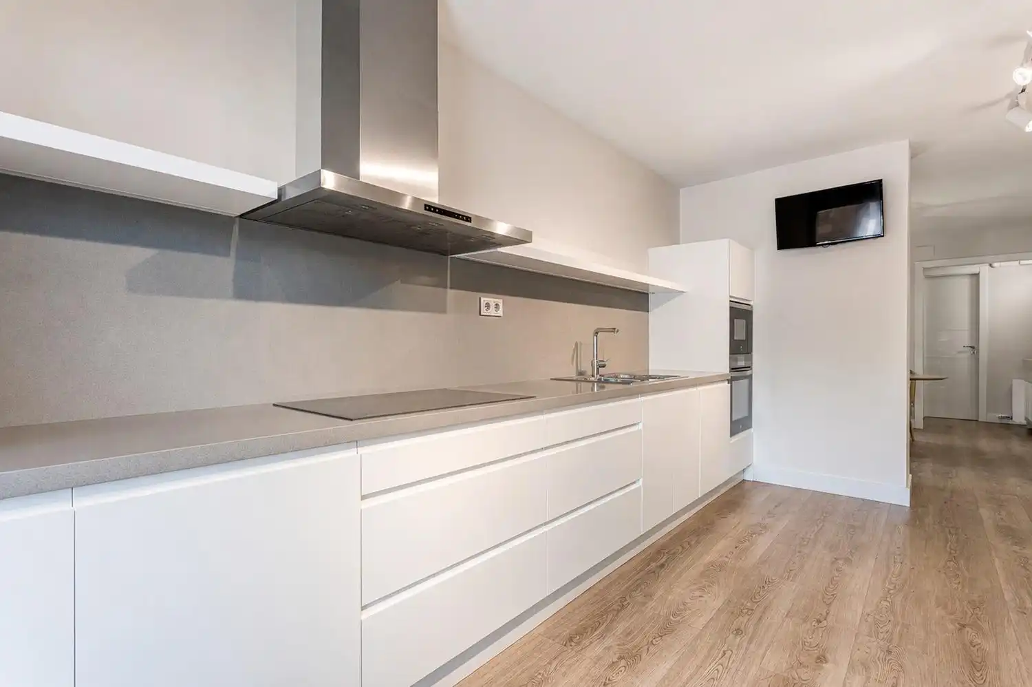 Cuina de Casa o xalet en venda en La Torre de Claramunt amb Jardí privat, Terrassa i Traster