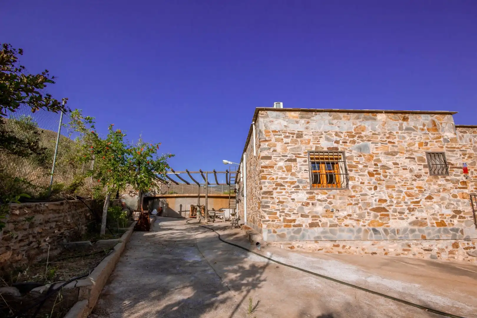 Casa rústica amb jardí en venda a Gérgal, imagen 4