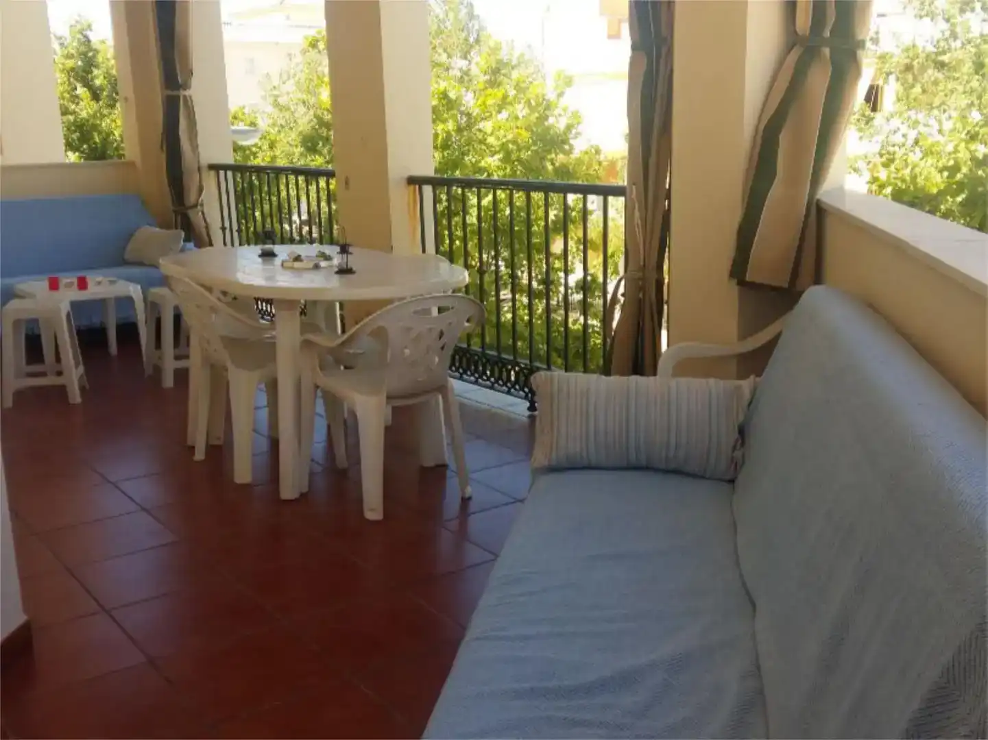 Terraza de Apartamento de alquiler en Chipiona con Amueblado y Balcón