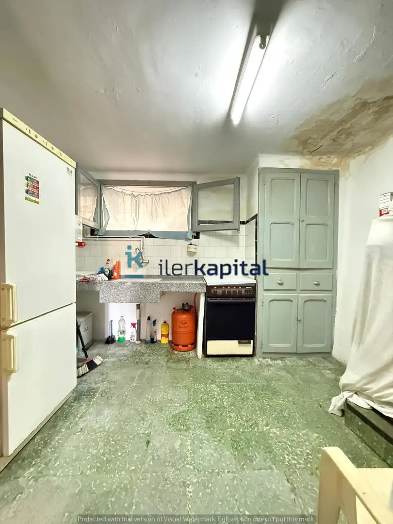 Küche von Haus oder Chalet zum Verkauf in Algerri mit Abstellraum
