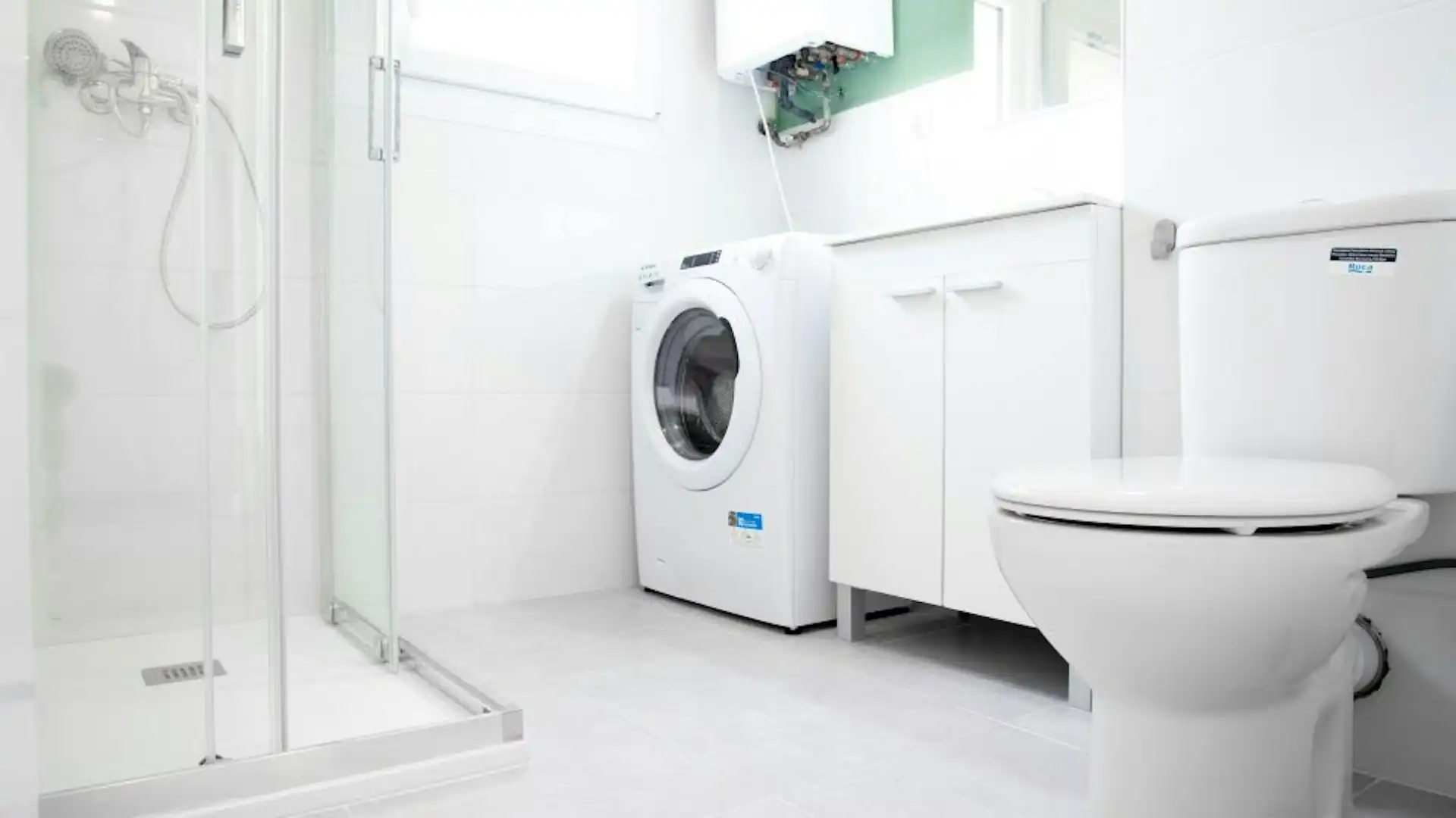 Bany de Pis de lloguer en  Madrid Capital amb Calefacció, Moblat i Rentadora