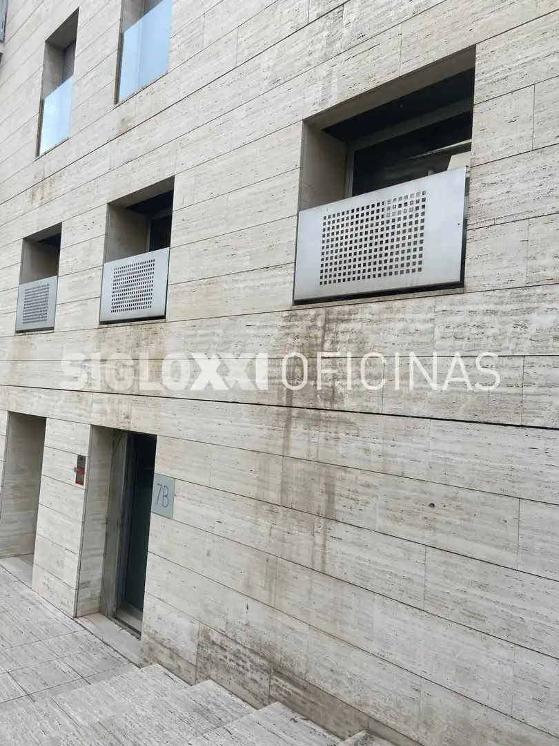 Außenansicht von Büro zur Miete in Barcelona mit Klimaanlage, Heizung und Möbliert