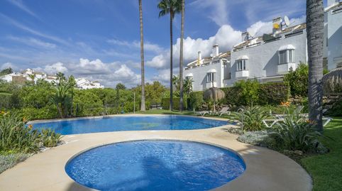 Foto 3 de Casa adosada en venta en La Carolina - Guadalpín, Marbella