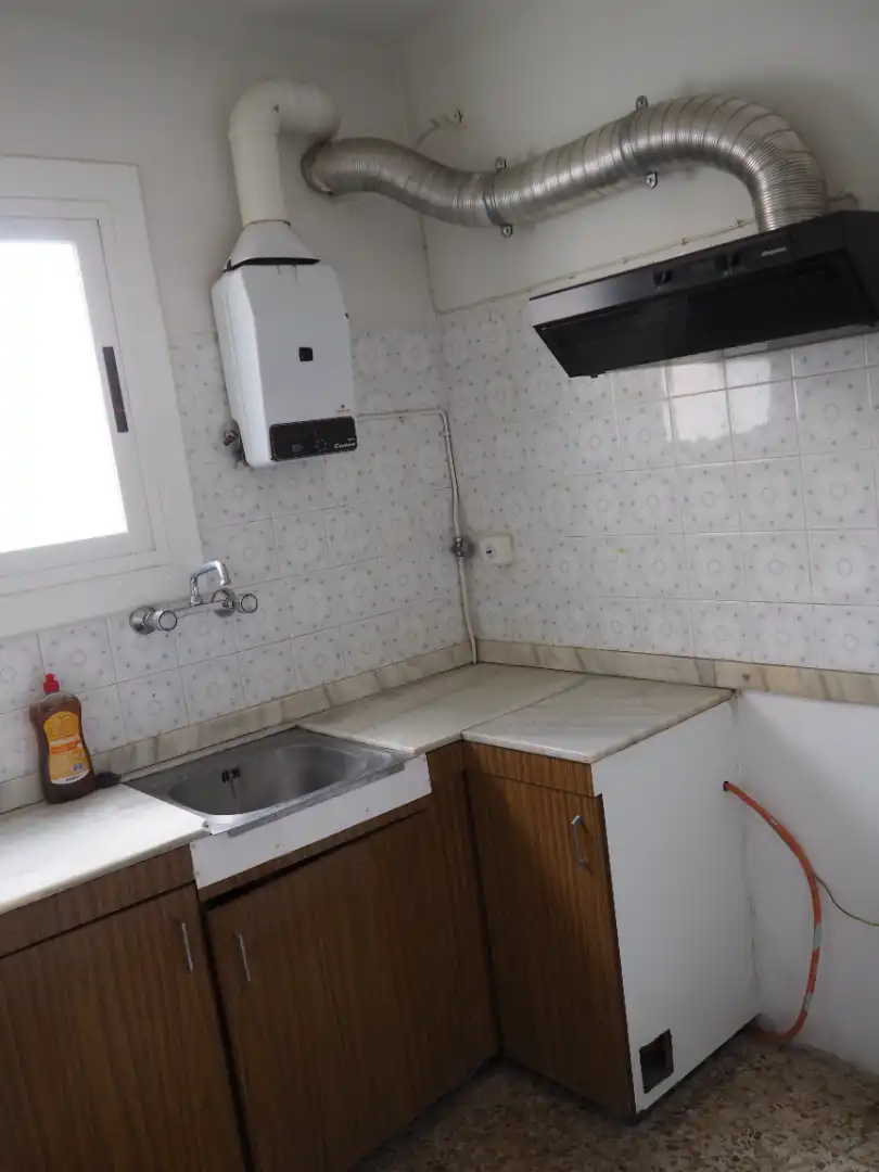 Cocina de Piso en venta en Flix con Aire acondicionado