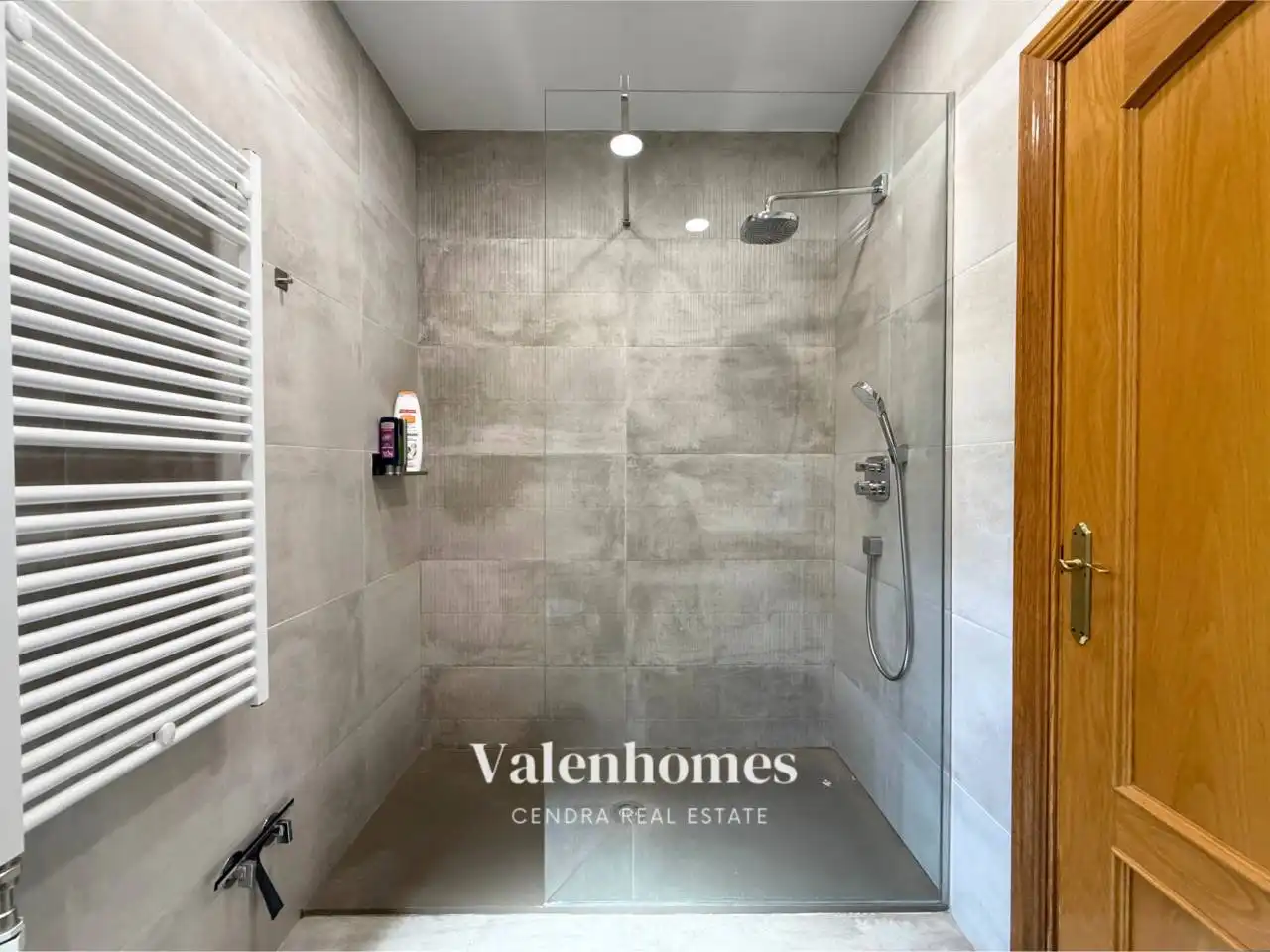 Baño de Casa o chalet en venta en Vilanova del Vallès con Aire acondicionado, Calefacción y Jardín privado