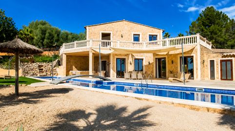 Exclusiva propiedad de piedra natural con casa de invitados, piscina y espectaculares vistas panorámicas cerca de Alaró Alaró, Mal, imatge 2