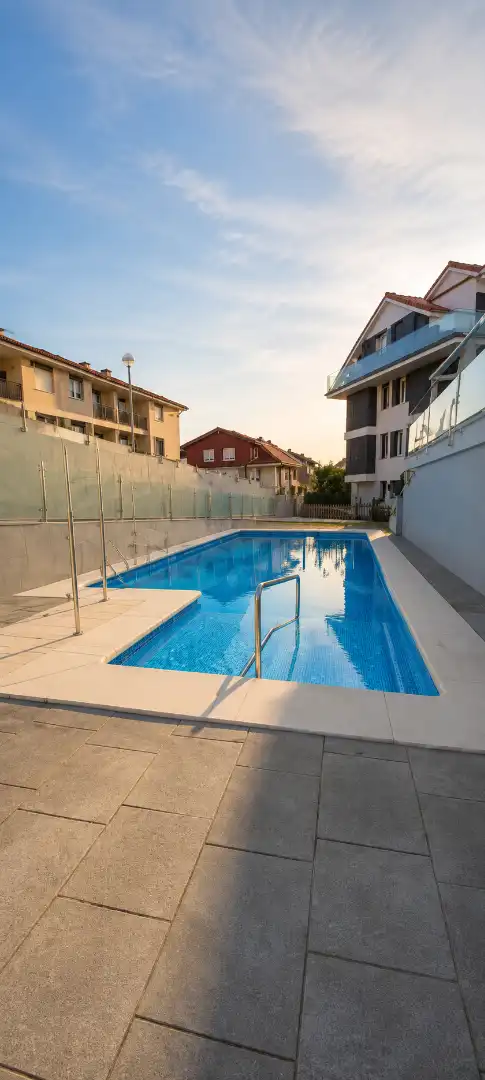 Schwimmbecken von Wohnung zur Miete in Noja mit Heizung, Terrasse und Möbliert