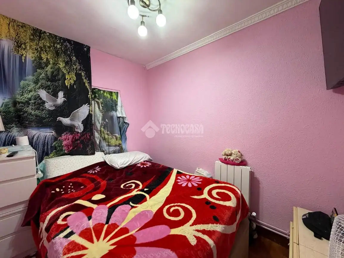 Habitación de Piso en venta en Castro-Urdiales con Amueblado y Balcón