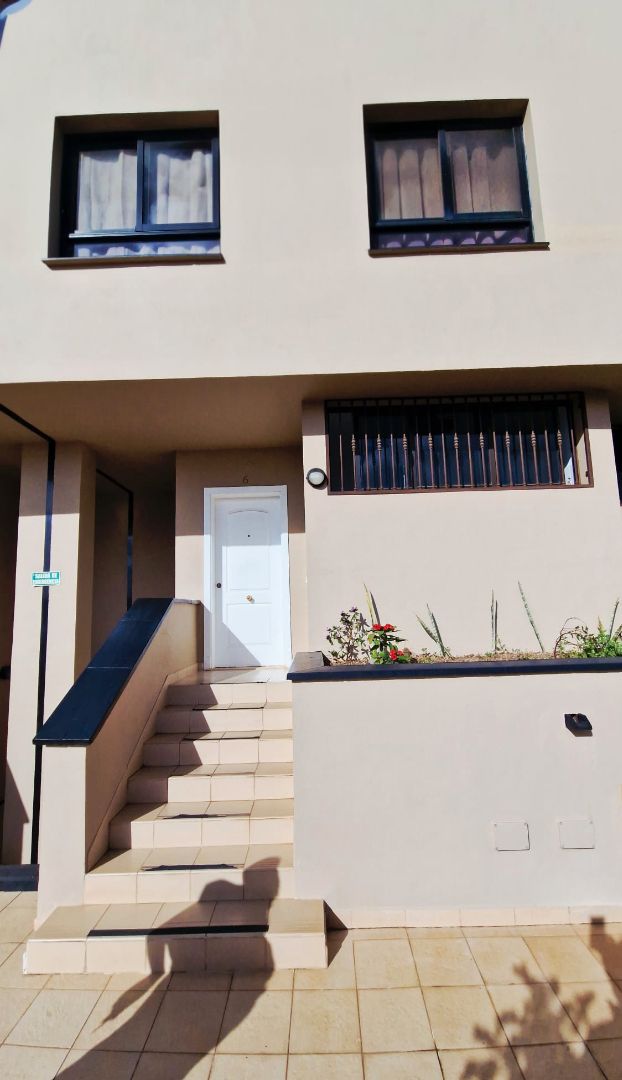 Single-family semi-detached for sale in Avenida de los Majuelos, 67, La Gallega