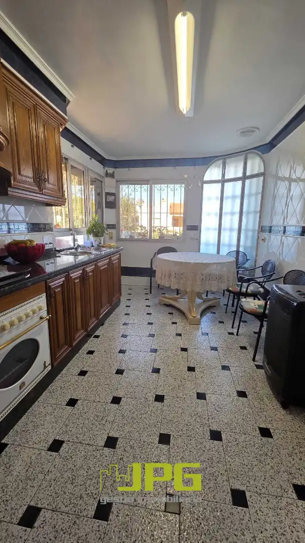 Cuina de Casa adosada en venda en Sant Joan d'Alacant amb Jardí privat, Terrassa i Traster