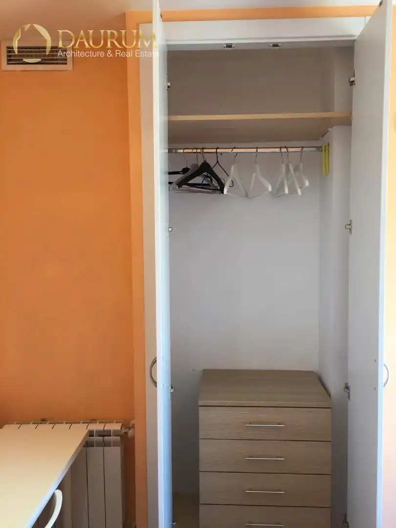 Bedroom of Flat for sale in Madrid  with Air Conditioner, Heating and Storage room
