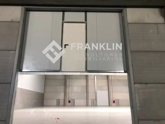 Fabrikhallen zur Miete in Celrà